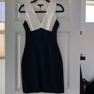 Banana Republic Sloan color block black navy and ivory dress size 2P (petite)